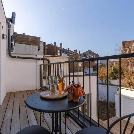 Lägenhet Huswell - Industrial With Terrace In